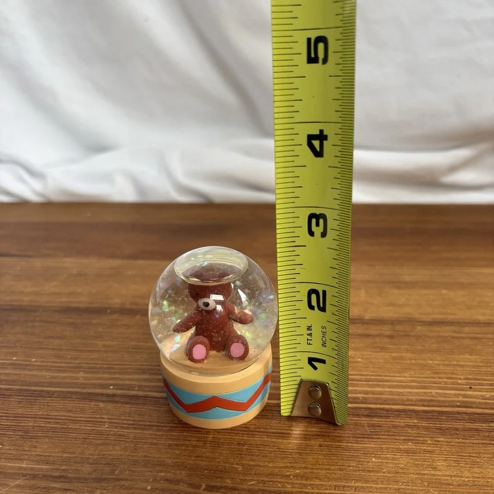 Disney Teddy Bear Mini Snow Globe Water Globe Gift Box Base Collectible 2.5